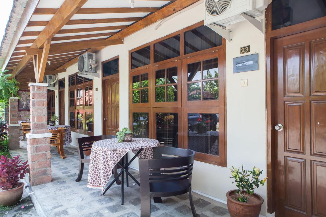 Reddoorz Plus Near Mall Roxy Banyuwangi Banyuwangi  Εξωτερικό φωτογραφία